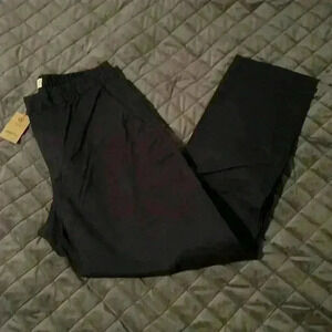 Amazon Essentials Men's Tapered-Fit Cotton Elasticated Waist Chino Pant